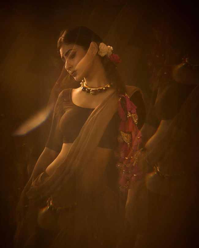 Lovely Vintage Looks Of Mouni Roy